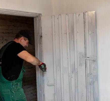 Cabinet Painting and Refinishing Specialists in Colorado Springs